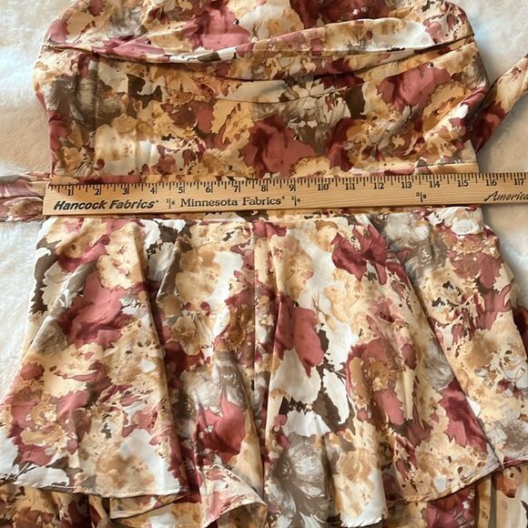 New! Petal and Pup Kallista Cowl Neck Romper Size Large - Picture 15 of 15